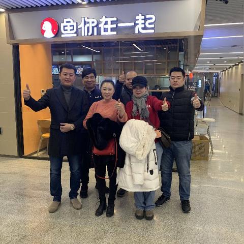 探索创业梦想:简析如何通过'我要当店长'游戏攻略,无限刷取金币钻石以提升经营效率和玩家体验